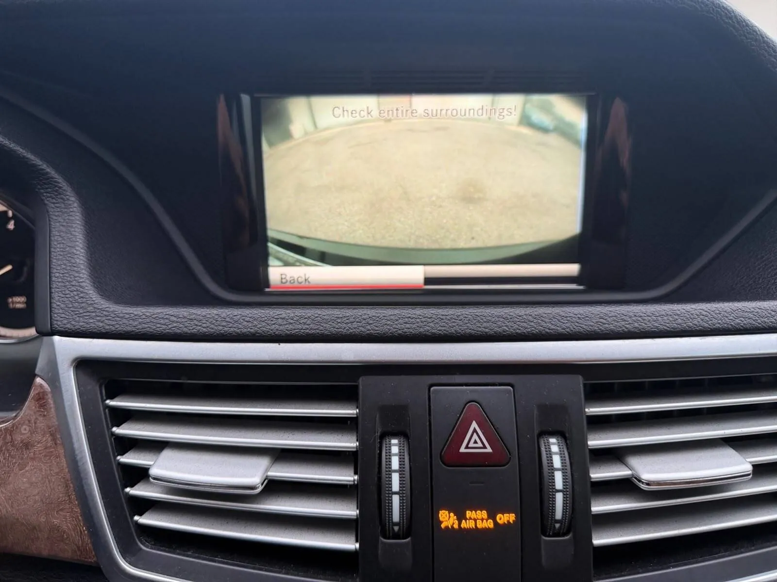 Mercedes-Benz E-Class photo 25