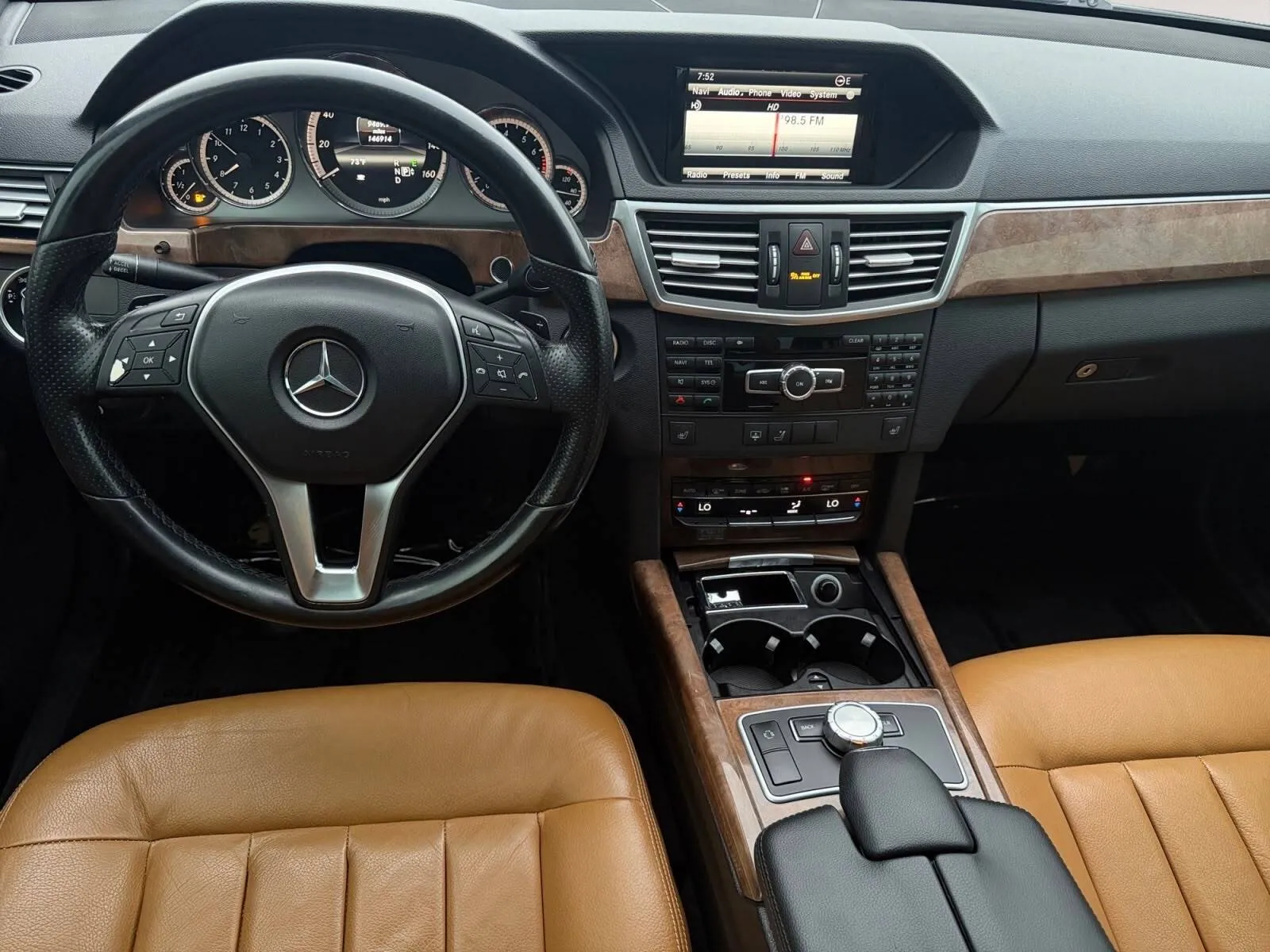 Mercedes-Benz E-Class photo 20