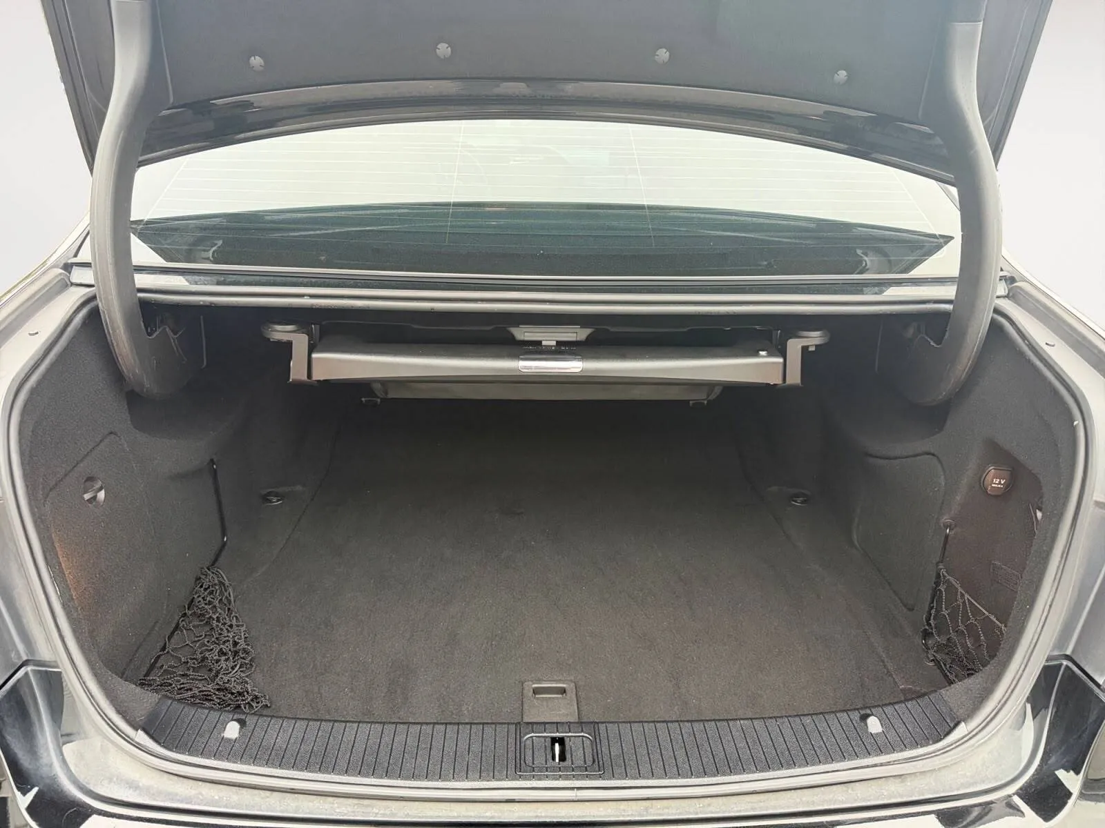 Mercedes-Benz E-Class photo 26