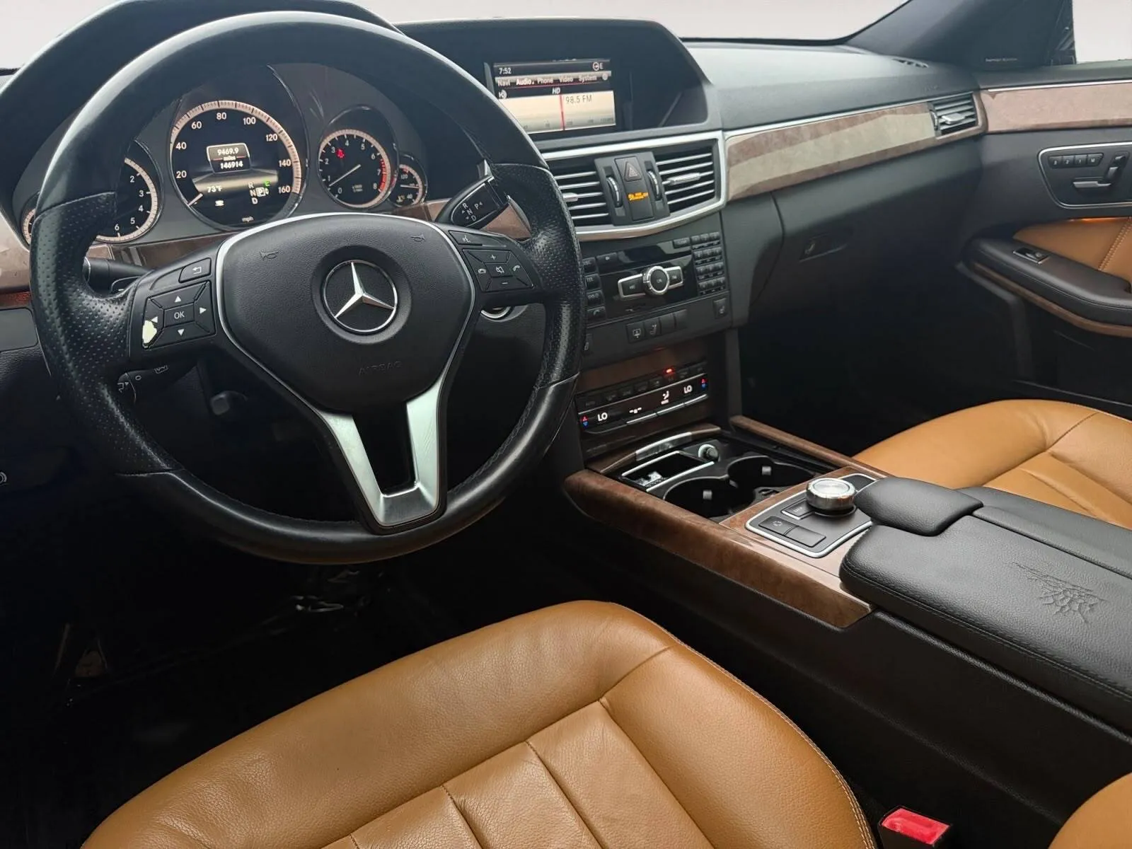 Mercedes-Benz E-Class photo 21