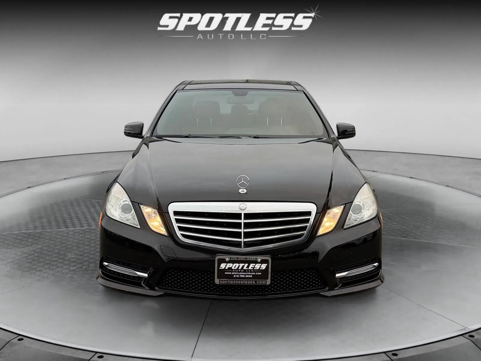 Mercedes-Benz E-Class photo 10