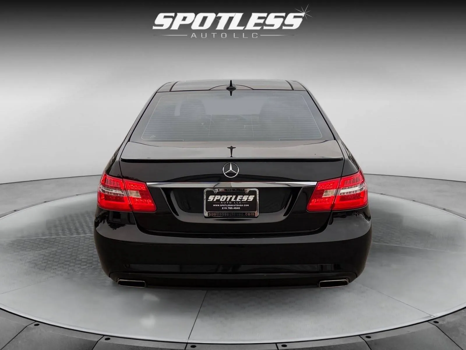Mercedes-Benz E-Class photo 6