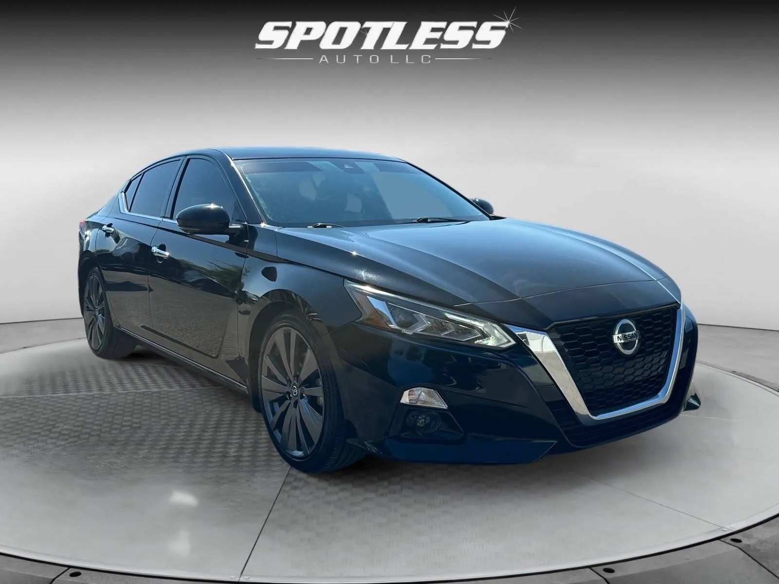 Nissan Altima photo 11