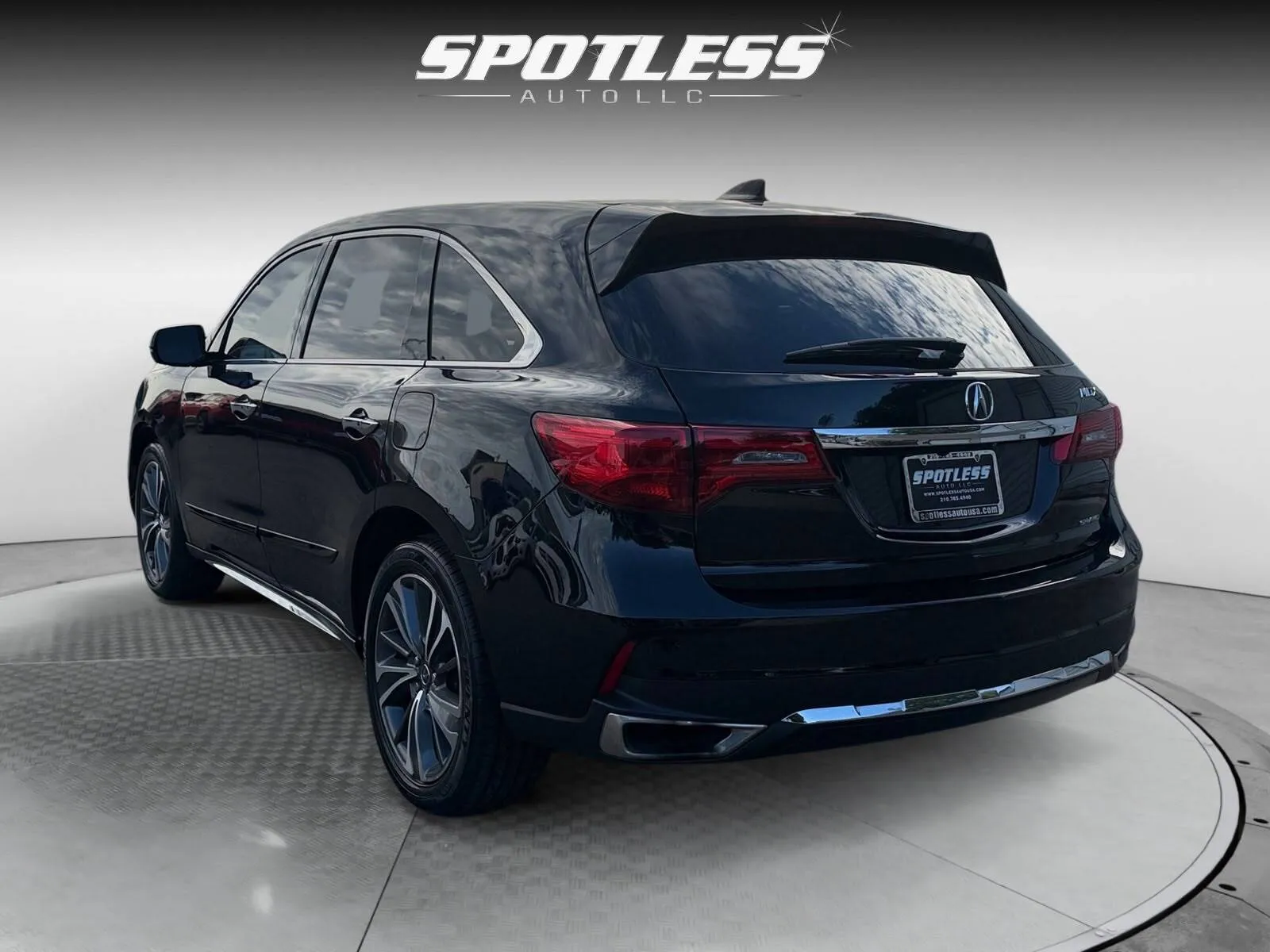 Acura MDX photo 5