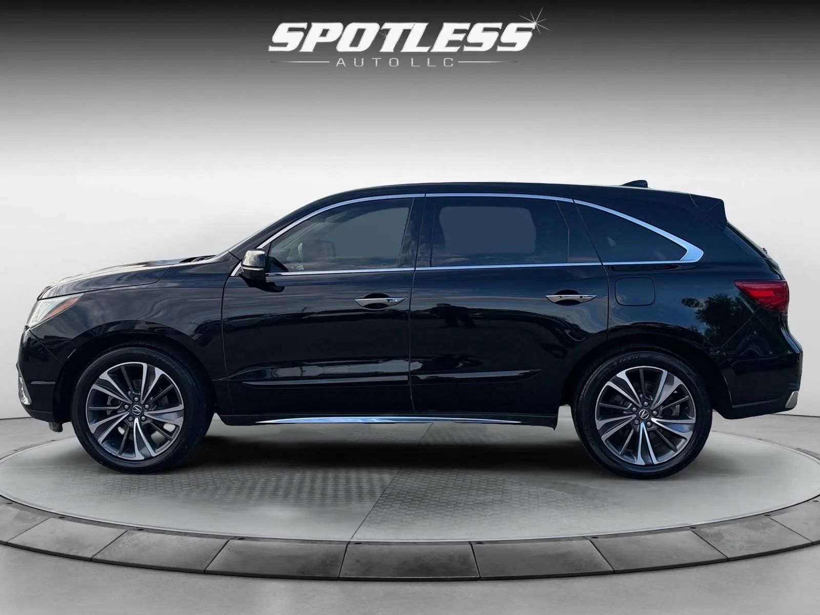 Acura MDX photo 4