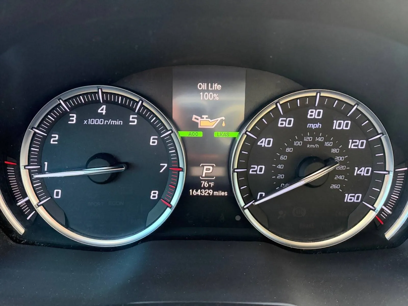 Acura MDX photo 18
