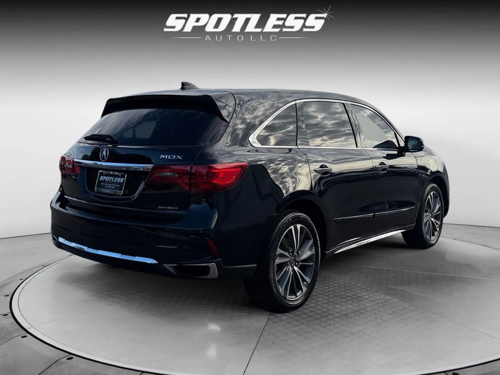 Acura MDX photo 7