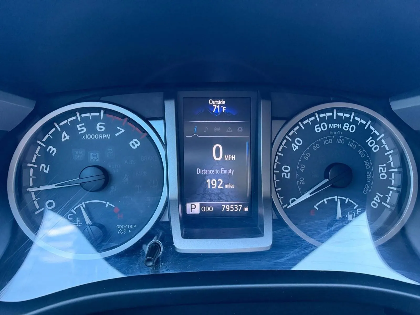Toyota Tacoma photo 18