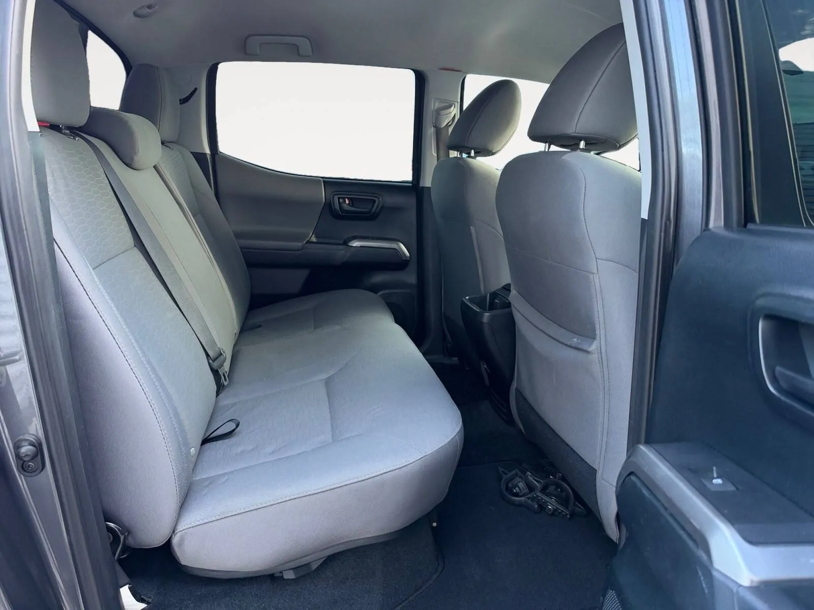 Toyota Tacoma photo 23