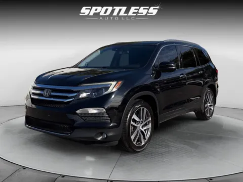 Black 2018 Honda Pilot Touring for sale in San Antonio, TX