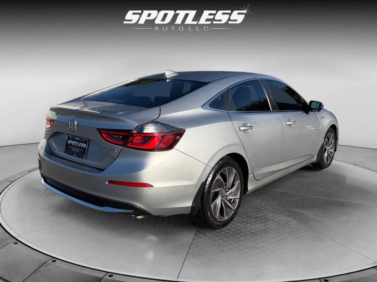 Honda Insight photo 7