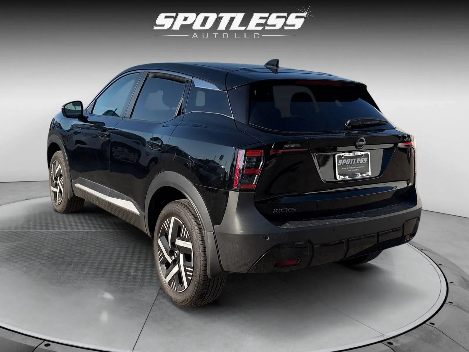 Nissan Kicks photo 5