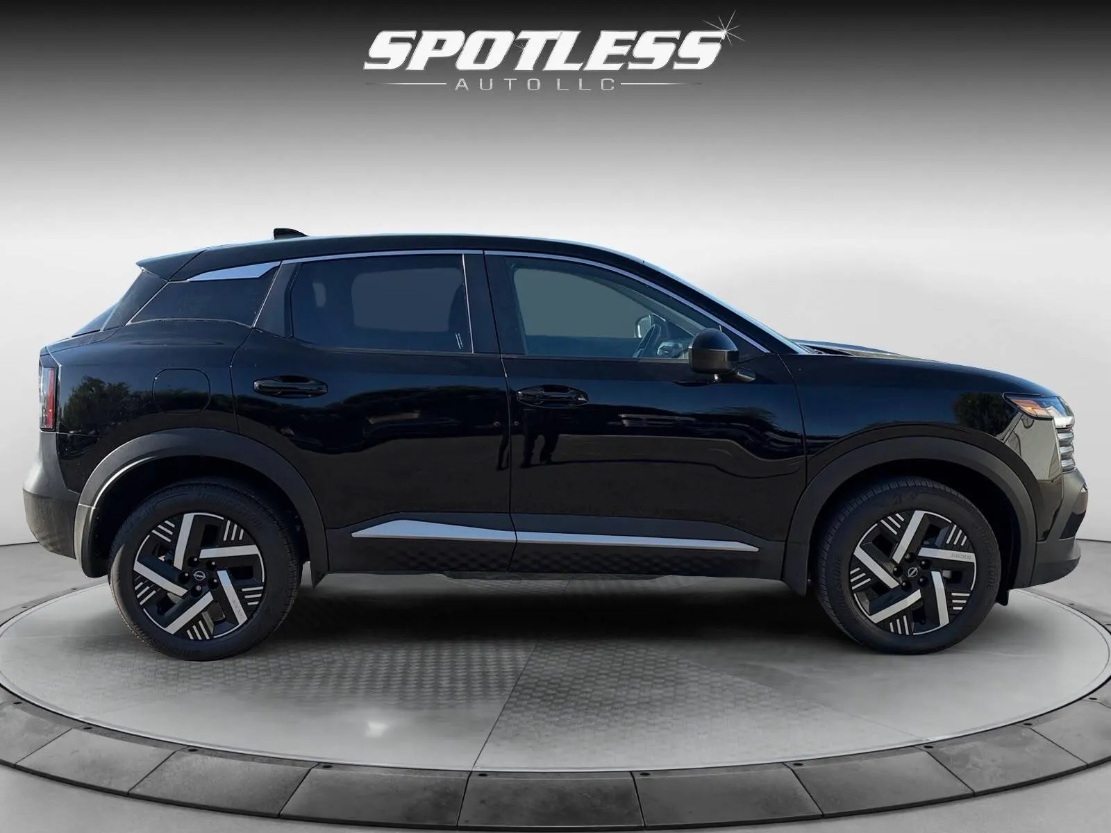 Nissan Kicks photo 8