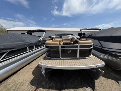 More photos of 2026 GODFREY XPERIENCE 2286 SFLX 115HP BUNK TRAILER at McLaughlin's RV & Marine - Detroit Lakes, MN