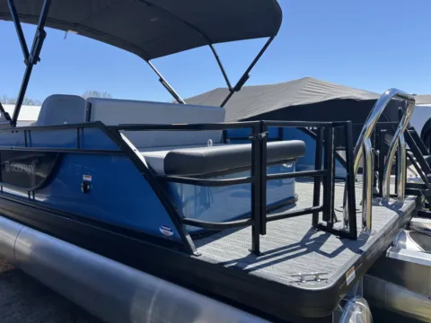 More photos of 2026 GODFREY XPERIENCE 2286 SFLX TRIPLE 200HP BUNK TRAILER at McLaughlin's RV & Marine - Detroit Lakes, MN