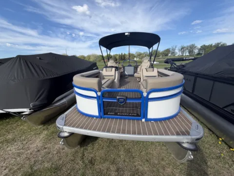 More photos of 2026 PREMIER SUNSCAPE 220 RF 115HP BUNK TRAILER at McLaughlin's RV & Marine - Detroit Lakes, MN