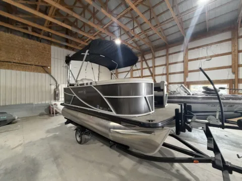 More photos of 2023 GODFREY MIGHTY G 1476C 25HP BUNK TRAILER at McLaughlin's RV & Marine - Detroit Lakes, MN