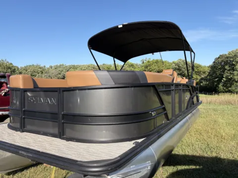 Photos of 2026 SYLVAN L-SERIES L-3 CLZ DH 150HP LEGS BUNK TRAILER DEMO for sale in Detroit Lakes, MN at McLaughlin's RV & Marine - Detroit Lakes