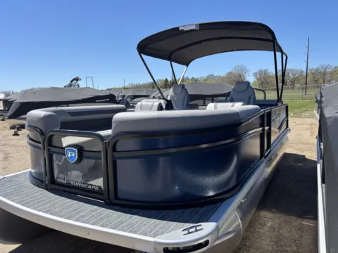 More photos of 2026 PREMIER SUNSCAPE 220 RL 150HP BUNK TRAILER at McLaughlin's RV & Marine - Detroit Lakes, MN
