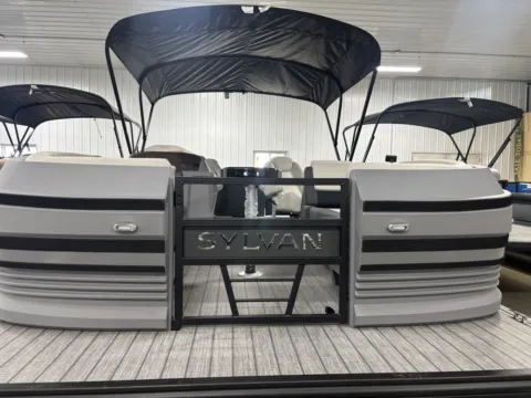 More photos of 2026 SYLVAN R SERIES R-22 PARTY FISH 115HP BUNK TRAILER at McLaughlin's RV & Marine - Detroit Lakes, MN
