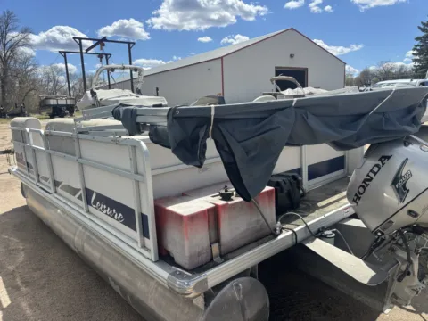 More photos of 2006 PREMIER LEISURE 2023 ISLAND 40HP at McLaughlin's RV & Marine - Detroit Lakes, MN
