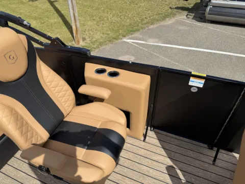 More photos of 2026 GODFREY MONACO 235 SFLC TRIPLE 200HP BUNK TRAILER at McLaughlin's RV & Marine - Detroit Lakes, MN