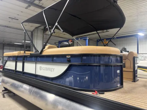 More photos of 2026 GODFREY XPERIENCE 2286 SBX 150HP BUNK TRAILER at McLaughlin's RV & Marine - Detroit Lakes, MN