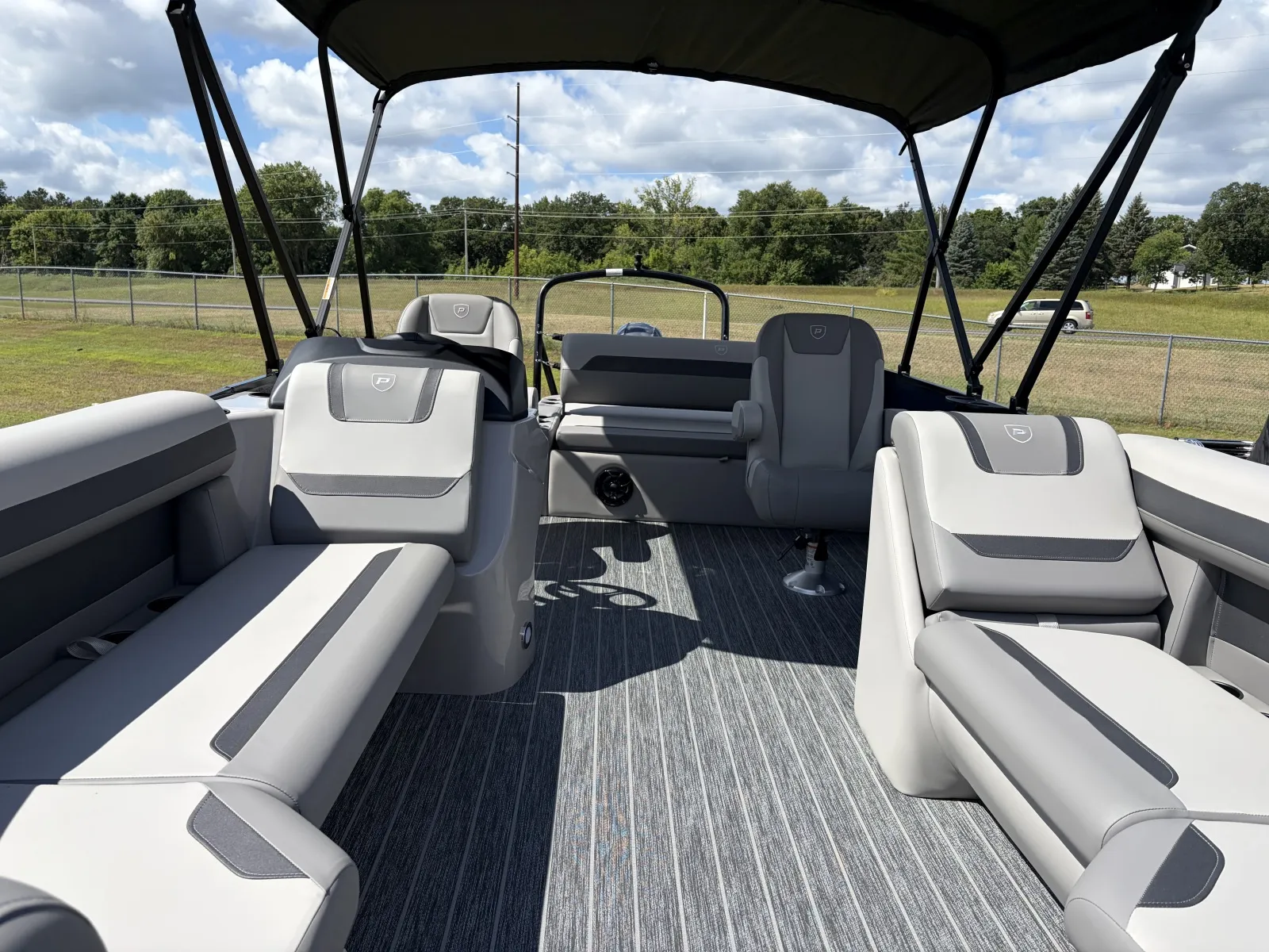 Photos of 2027 PREMIER SUNSCAPE 200 RL 90HP BUNK TRAILER for sale in Detroit Lakes, MN at McLaughlin's RV & Marine - Detroit Lakes