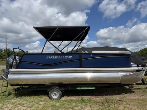 Photos of 2027 PREMIER SUNSCAPE 200 RL 90HP BUNK TRAILER for sale in Detroit Lakes, MN at McLaughlin's RV & Marine - Detroit Lakes