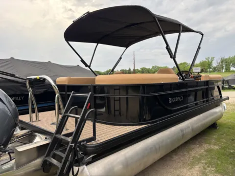 More photos of 2026 GODFREY XPERIENCE 2286 SBX TRIPLE 200HP BUNK TRAILER at McLaughlin's RV & Marine - Detroit Lakes, MN