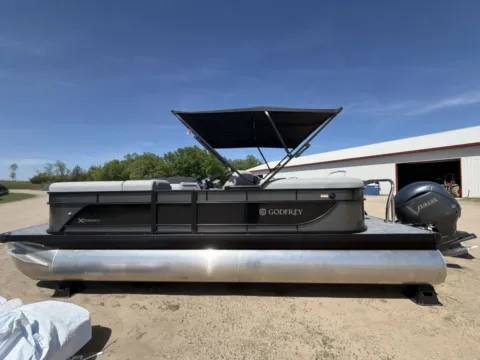 More photos of 2026 GODFREY XPERIENCE 2286 SBX TRIPLE 200HP BUNK TRAILER at McLaughlin's RV & Marine - Detroit Lakes, MN