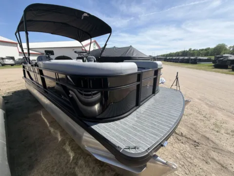 Photos of 2026 GODFREY XPERIENCE 2286 SFLX 115HP BUNK TRAILER for sale in Detroit Lakes, MN at McLaughlin's RV & Marine - Detroit Lakes