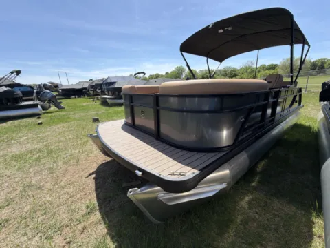 More photos of 2026 GODFREY XPERIENCE 2286 SFLX 115HP BUNK TRAILER at McLaughlin's RV & Marine - Detroit Lakes, MN