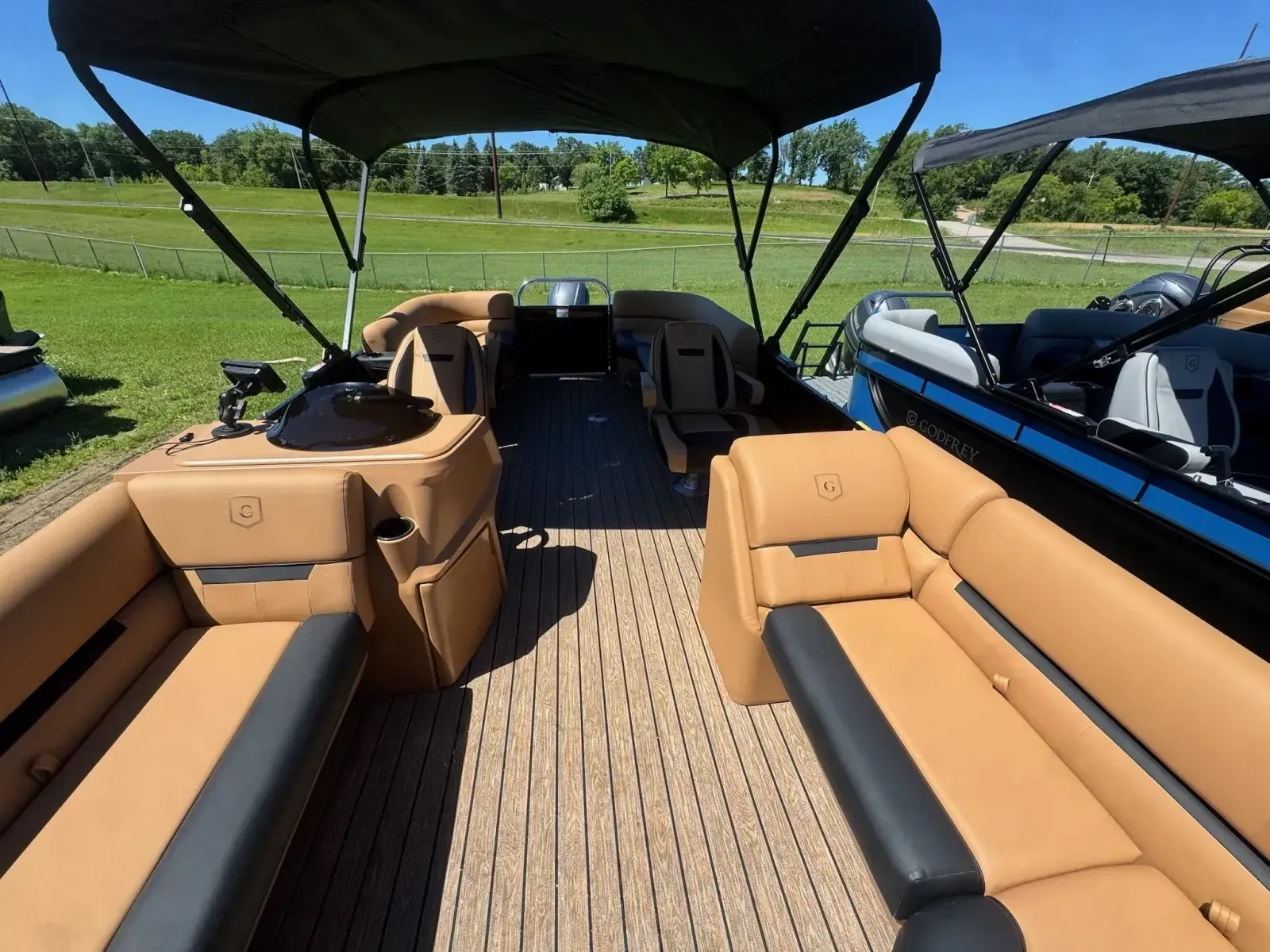 2026 GODFREY XPERIENCE 2286 SBX 115HP BUNK TRAILER