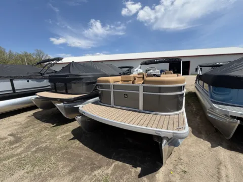 Photos of 2026 GODFREY XPERIENCE 2286 SBX 115HP BUNK TRAILER for sale in Detroit Lakes, MN at McLaughlin's RV & Marine - Detroit Lakes