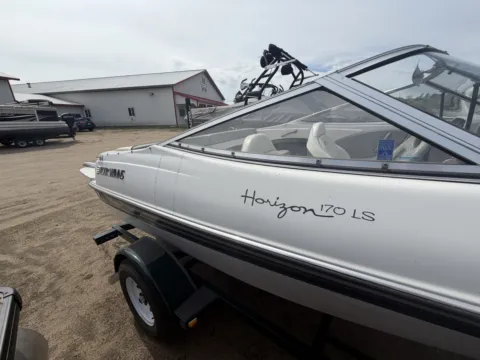 More photos of 2000 FOUR WINNS HORIZON 170 at McLaughlin's RV & Marine - Detroit Lakes, MN