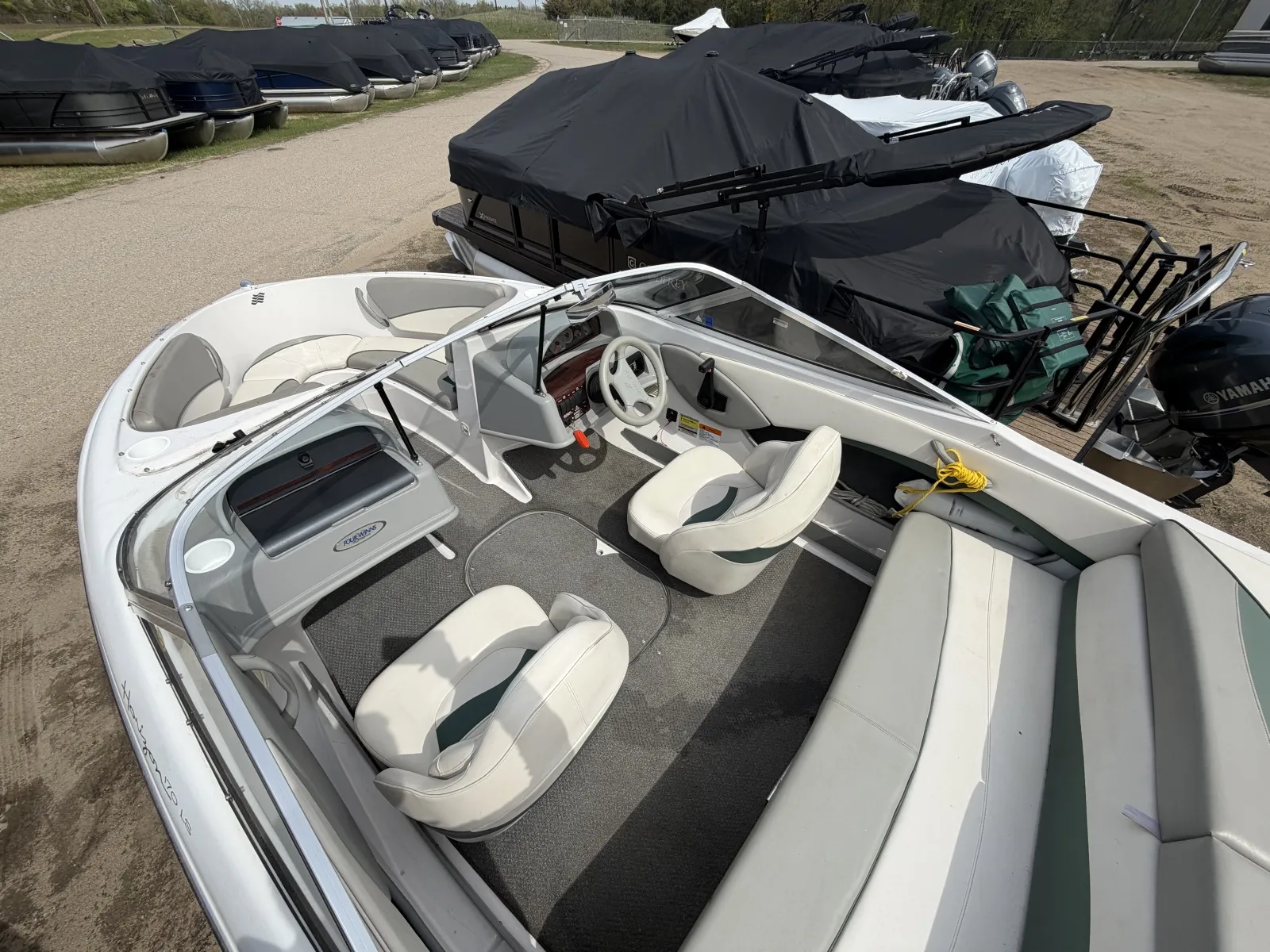 Photos of 2000 FOUR WINNS HORIZON 170 for sale in Detroit Lakes, MN at McLaughlin's RV & Marine - Detroit Lakes