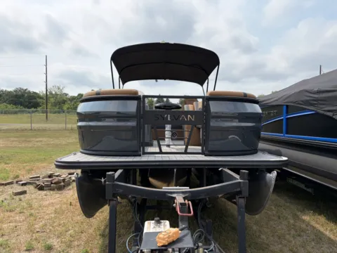 More photos of 2027 SYLVAN X 3 ULZ DH TRIPLE 200HP BUNK TRAILER at McLaughlin's RV & Marine - Detroit Lakes, MN
