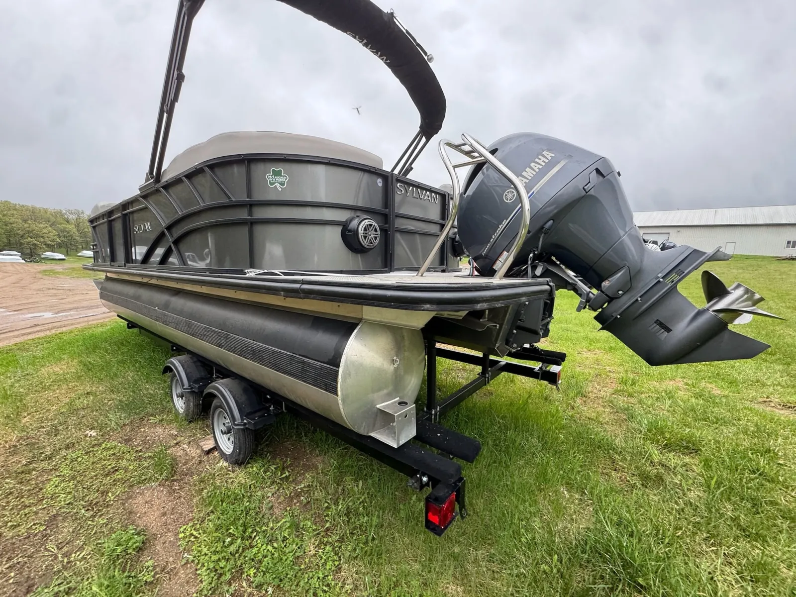 More photos of 2021 SYLVAN L-SERIES L-3 LZ DH 150HP LEGS BUNK TRAILER at McLaughlin's RV & Marine - Detroit Lakes, MN