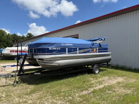 Another view of 2014 TRACKER SUNTRACKER PARTY BARGE 22 DLX 60HP BUNK TRAILER for sale in Detroit Lakes, MN at McLaughlin's RV & Marine - Detroit Lakes