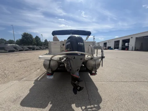 More photos of 2019 SOUTH BAY 523 FCR 150HP VMAX BUNK TRAILER at McLaughlin's RV & Marine - Detroit Lakes, MN