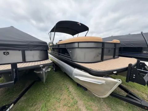 Photos of 2027 GODFREY XPERIENCE 2286 SBX 150HP BUNK TRAILER for sale in Detroit Lakes, MN at McLaughlin's RV & Marine - Detroit Lakes