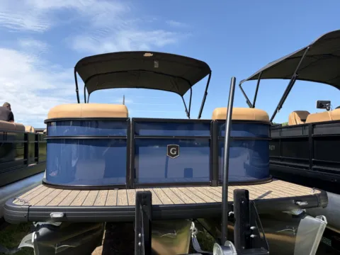 More photos of 2027 GODFREY XPERIENCE 2286 SBX TRIPLE 150HP BUNK TRAILER at McLaughlin's RV & Marine - Detroit Lakes, MN