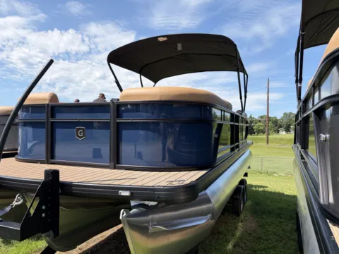More photos of 2027 GODFREY XPERIENCE 2286 SBX TRIPLE 150HP BUNK TRAILER at McLaughlin's RV & Marine - Detroit Lakes, MN
