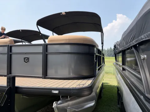 More photos of 2027 GODFREY XPERIENCE 2286 SFLX TRIPLE 200HP BUNK TRAILER at McLaughlin's RV & Marine - Detroit Lakes, MN