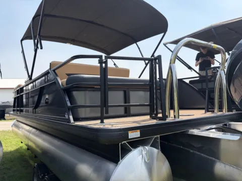 More photos of 2027 GODFREY XPERIENCE 2286 SFLX TRIPLE 200HP BUNK TRAILER at McLaughlin's RV & Marine - Detroit Lakes, MN