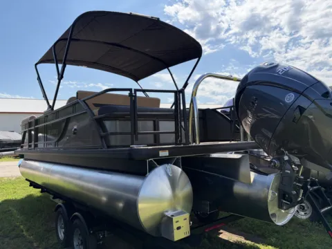 More photos of 2027 GODFREY XPERIENCE 2286 SFLX TRIPLE 200HP BUNK TRAILER at McLaughlin's RV & Marine - Detroit Lakes, MN