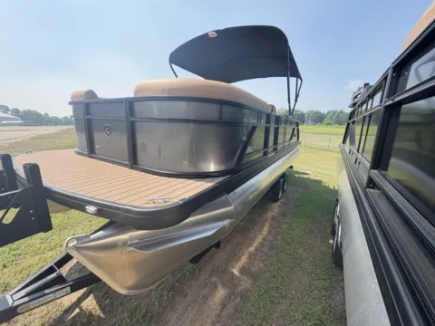 More photos of 2027 GODFREY XPERIENCE 2286 SFLX 150HP BUNK TRAILER at McLaughlin's RV & Marine - Detroit Lakes, MN
