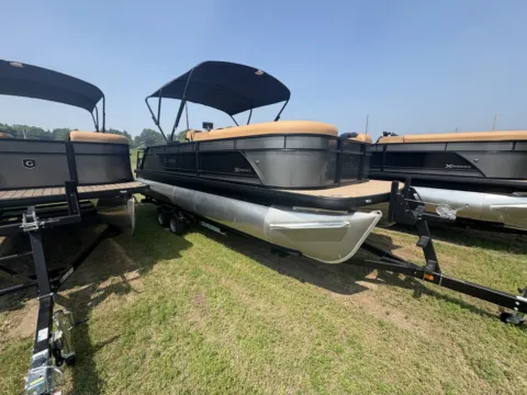Photos of 2027 GODFREY XPERIENCE 2286 SFLX 150HP BUNK TRAILER for sale in Detroit Lakes, MN at McLaughlin's RV & Marine - Detroit Lakes