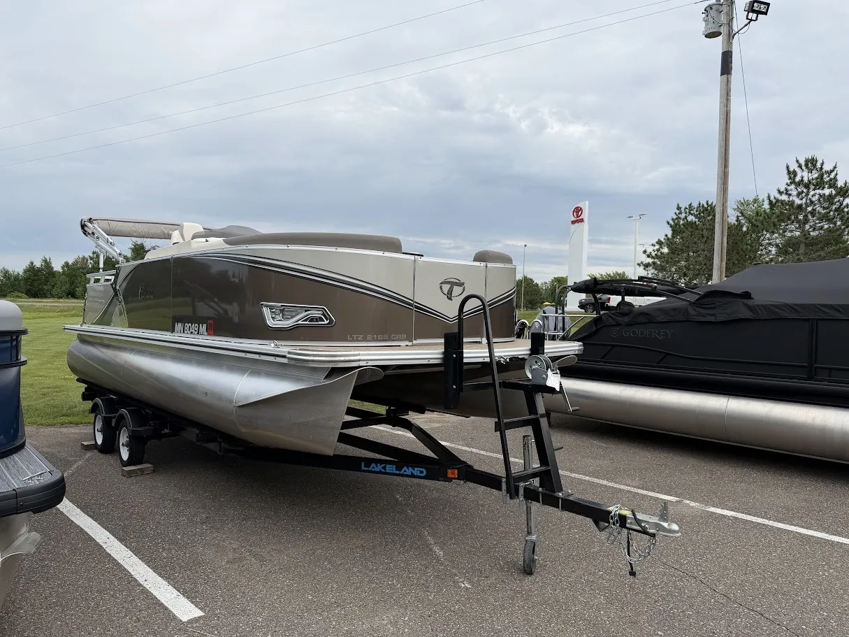 Photos of 2023 TAHOE 2185 LTZ CRB 115HP HONDA, LEGS, BUNK TRAILER for sale in Detroit Lakes, MN at McLaughlin's RV & Marine - Detroit Lakes